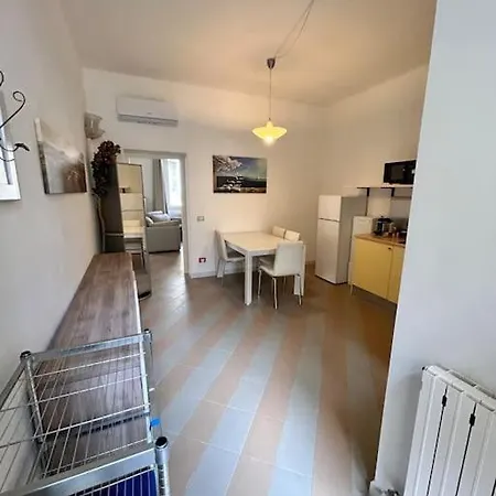Daire Porta Romana Railing *
